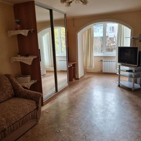 1Комнатная Квартира С Ноткой Прованса Apartment Kremenchuk Ngoại thất bức ảnh