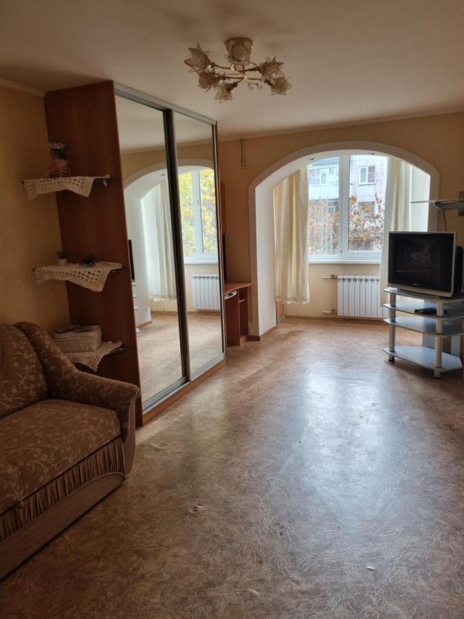 1Комнатная Квартира С Ноткой Прованса Apartment Kremenchuk Ngoại thất bức ảnh